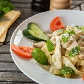 yemek food salata kahve latte tatlı